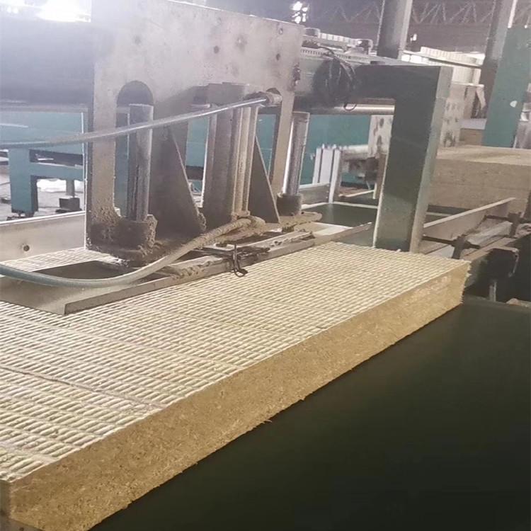 憎水岩棉板价钱每平米